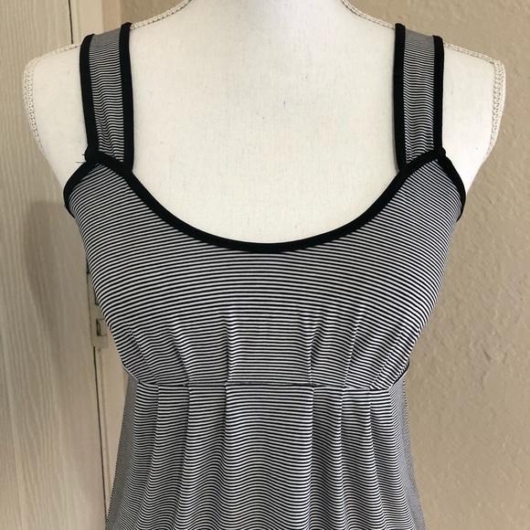 Tank - Picture 2 of 5